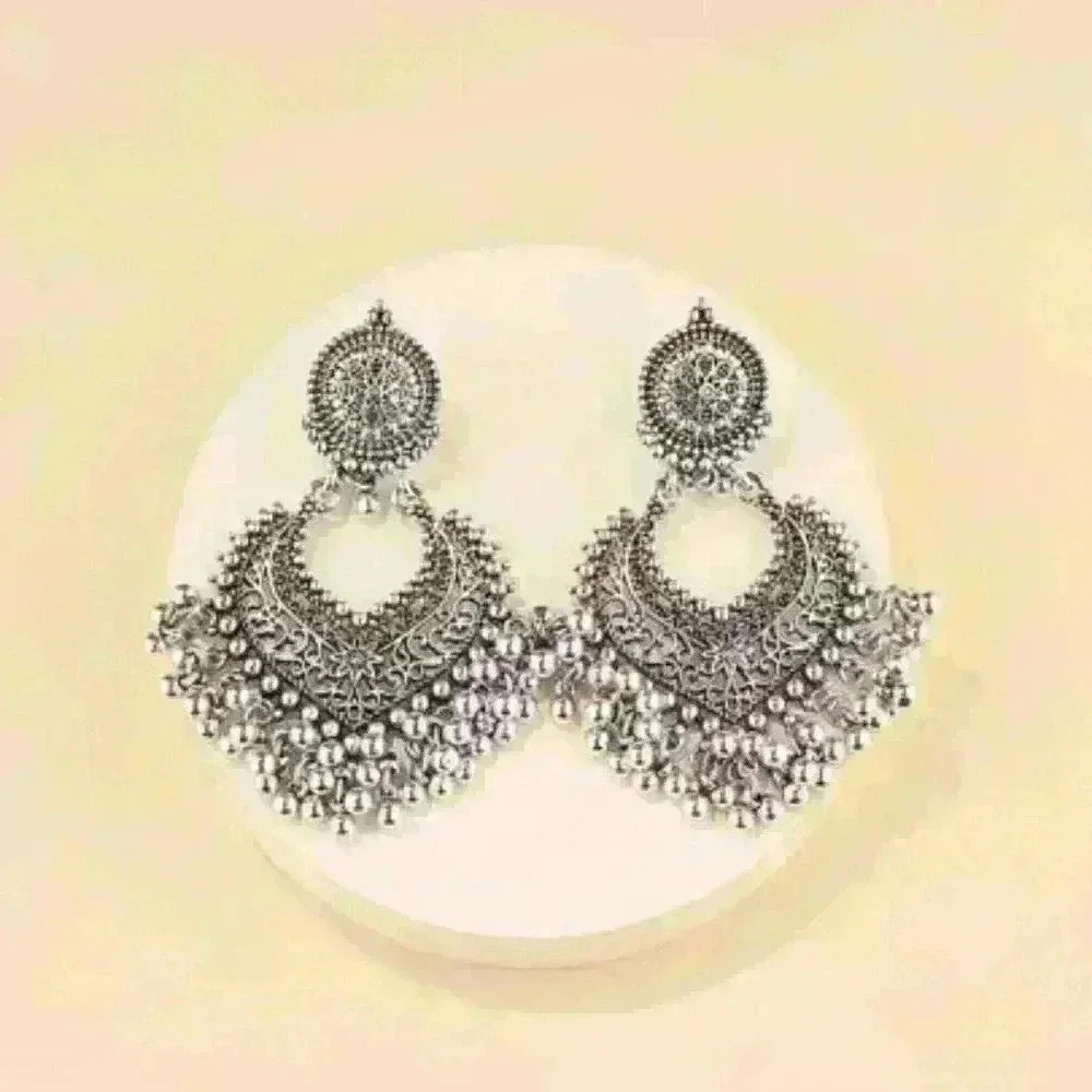 Antique Silver Chandelier Earrings - Picture 2 of 3